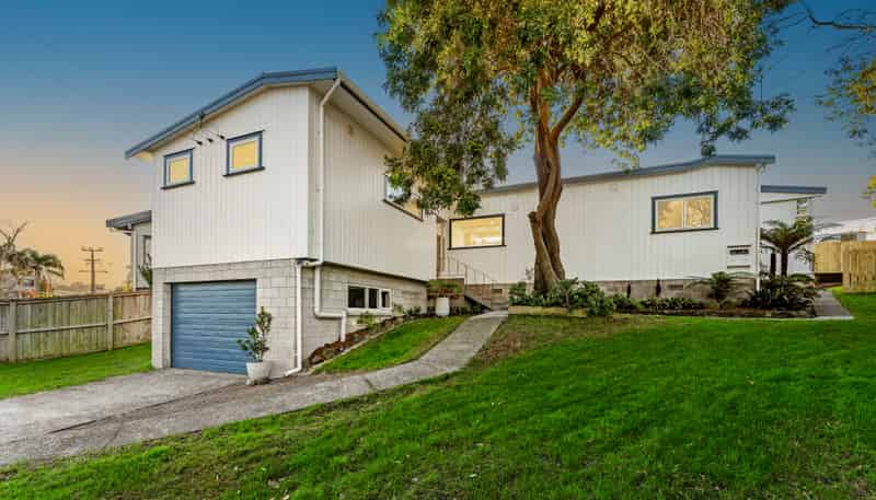 640 Whangaparaoa Road, Stanmore Bay