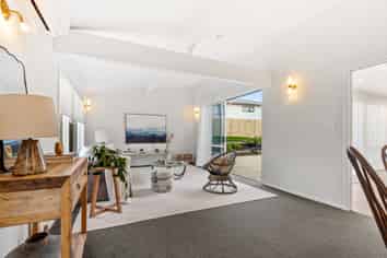 640 Whangaparaoa Road, Stanmore Bay