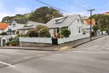 19 Glen Road, Kelburn