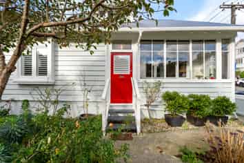 19 Glen Road, Kelburn