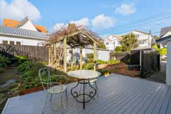 19 Glen Road, Kelburn