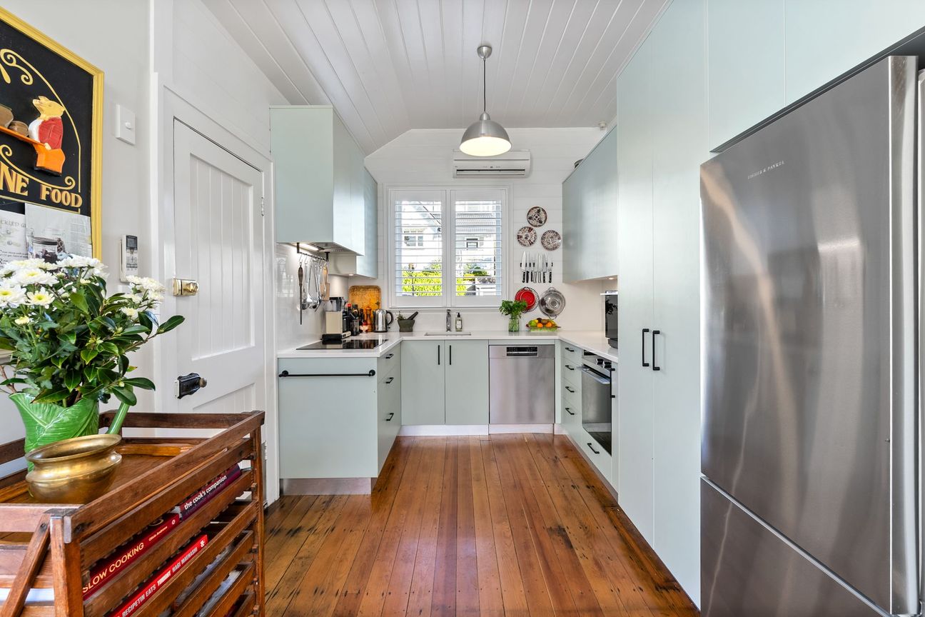 SUNNY AND FLAT - KELBURN CLASSIC! - Altro