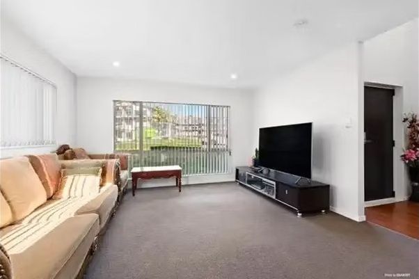 6 Listack Drive, Flat Bush - Ansicht 4