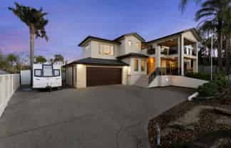 8 Tui Brae, Beachlands