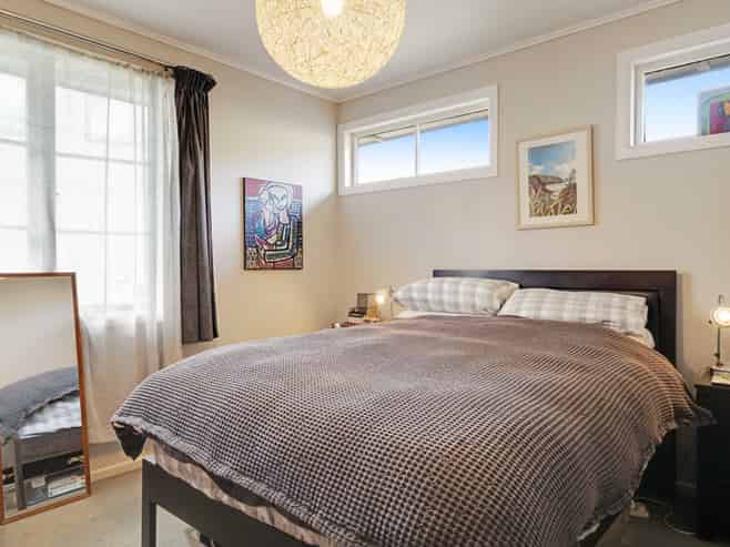 1A Glenford Lane, Te Atatu Peninsula