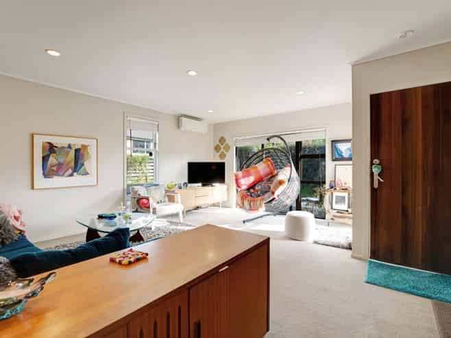 1A Glenford Lane, Te Atatu Peninsula