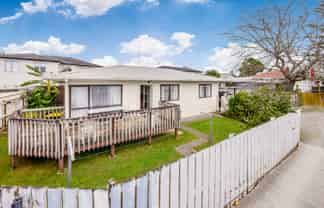 2/187 Buckland Road, Mangere East