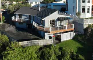 24 Coney Hill Road, Saint Clair