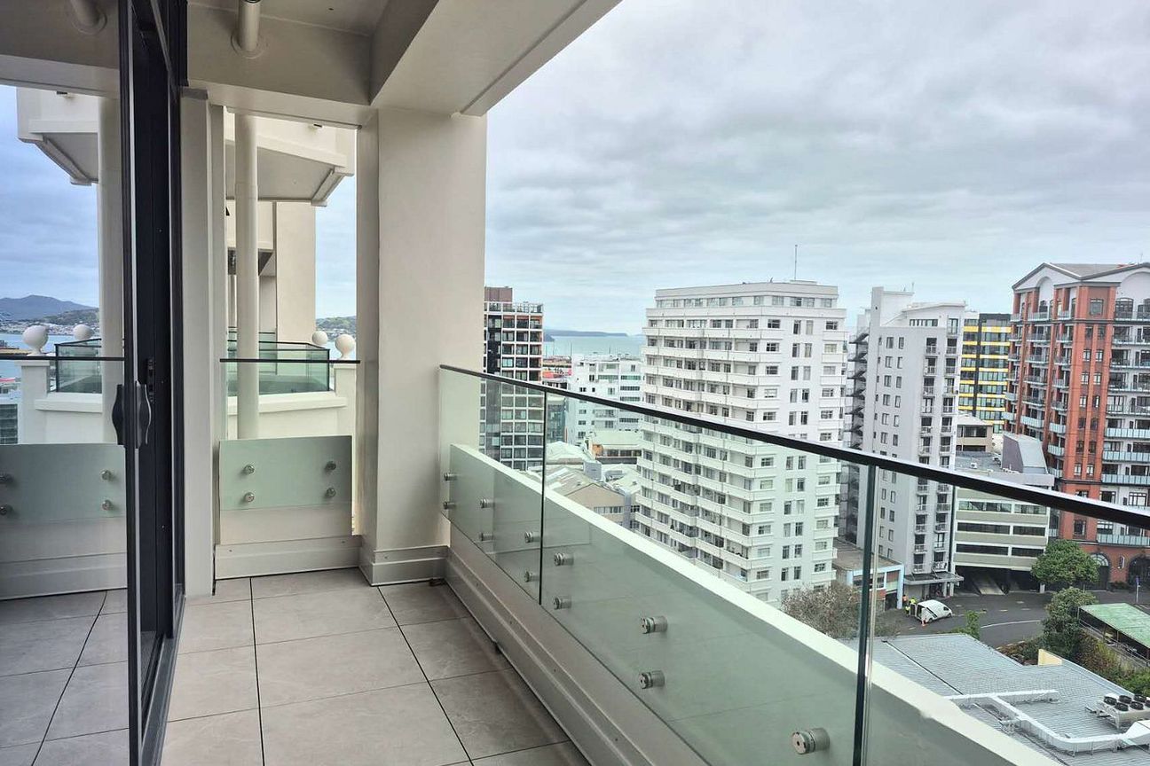 CBD Heritage Apartment with Balcony - Widok 6