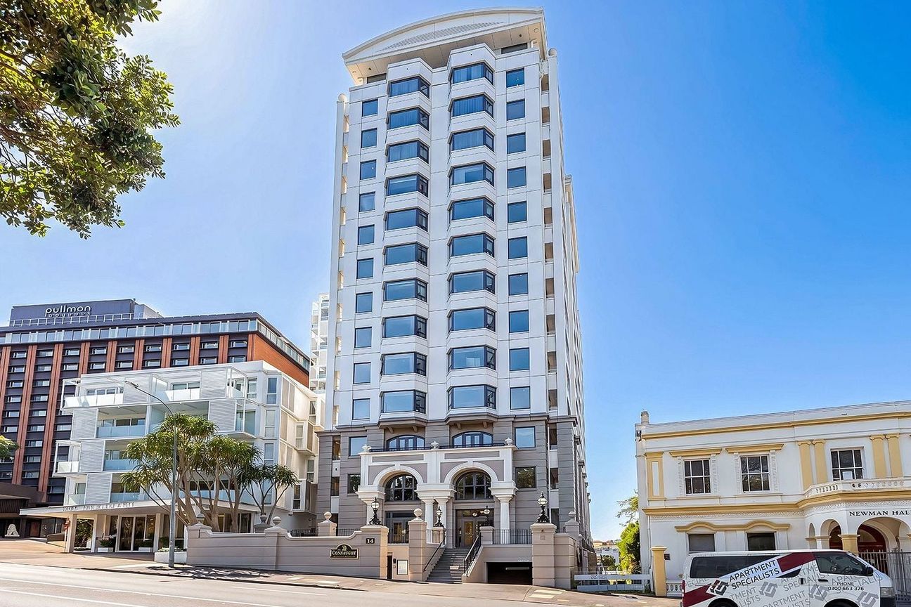CBD Heritage Apartment with Balcony - Widok 3