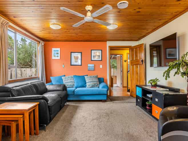 6 Chamberlain Avenue, Amberley
