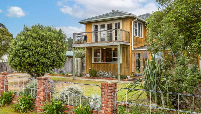 6 Chamberlain Avenue, Amberley