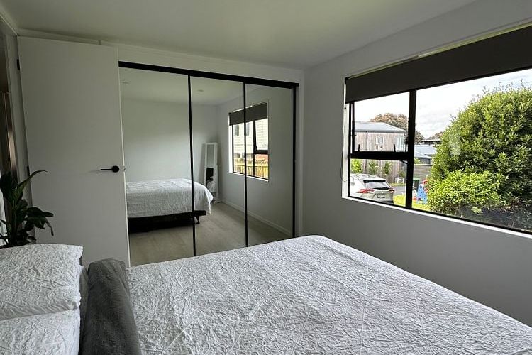 Freshly Renovated Home – Modern, Bright & Move-In - Widok 5