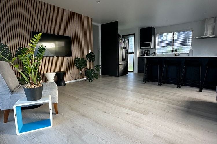 Freshly Renovated Home – Modern, Bright & Move-In - Widok 3