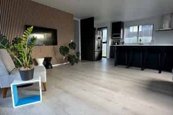 57A Kiwi Esplanade, Mangere Bridge