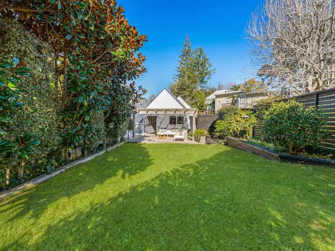 27 Le Roy Terrace, Birkenhead