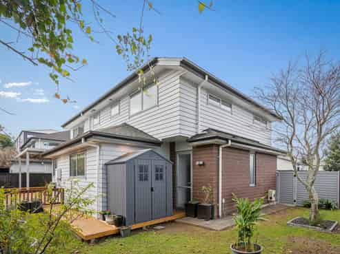 680 Mount Albert Road, Royal Oak