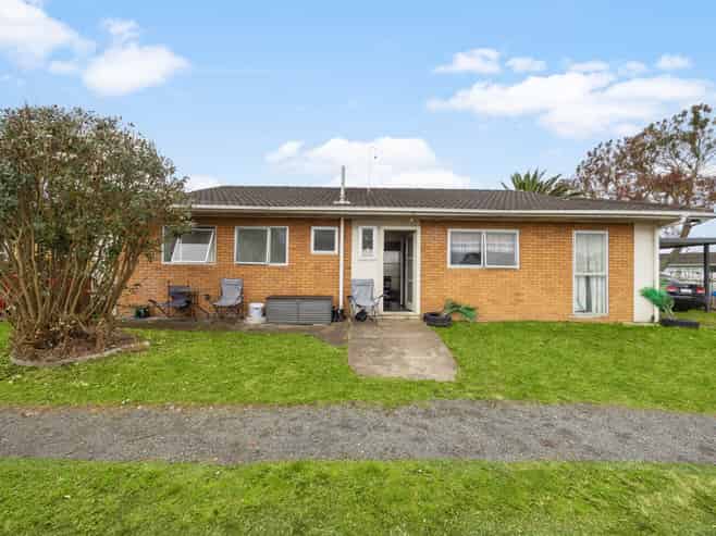 56 Molesworth Place, Mangere