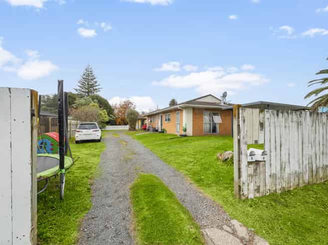 56 Molesworth Place, Mangere