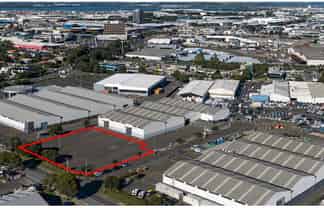 2,808sqm Secure Yard with Flexibility
