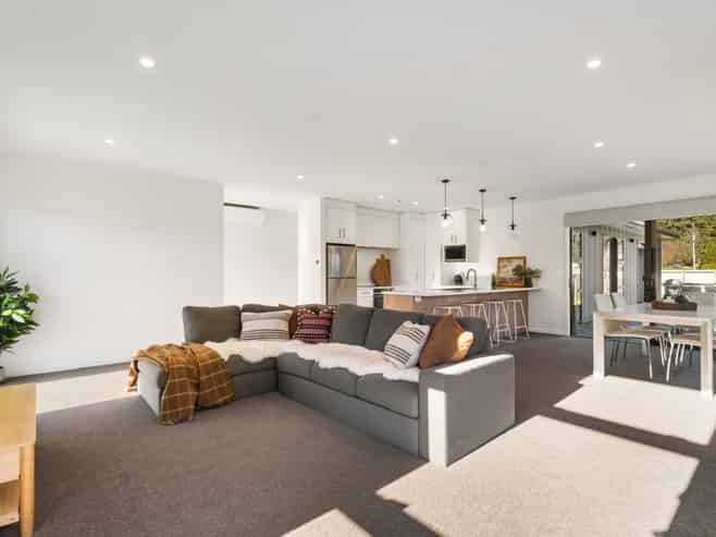 10 Alice Burn Drive, Luggate