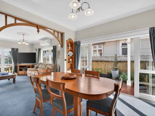 39 Sackville Street, Martinborough
