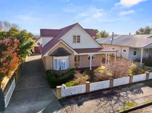 39 Sackville Street, Martinborough
