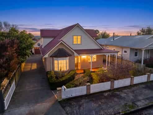 39 Sackville Street, Martinborough