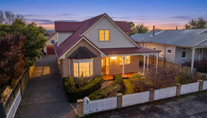 39 Sackville Street, Martinborough