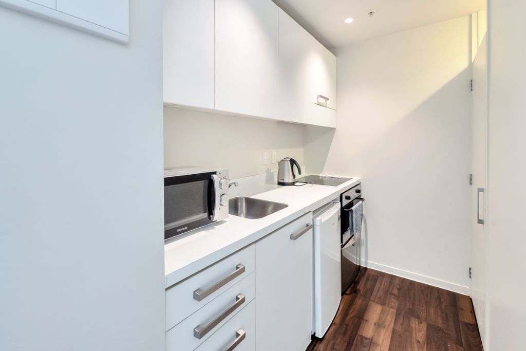 Versatile Two Bedroom Apartment - The Quadrant with Bar, Spa, Pool, Sauna & Gym - Aanzicht 4