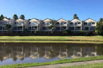 25 Greenway Rise, Gulf Harbour