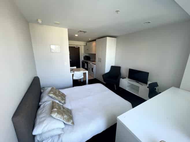 1016/10 Waterloo Quadrant, Auckland Central