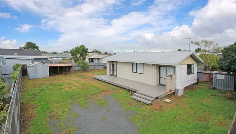 2/131 Old Wairoa Road, Papakura