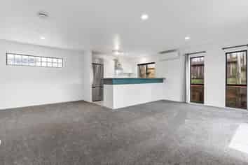 1/22 Marua Road, Ellerslie