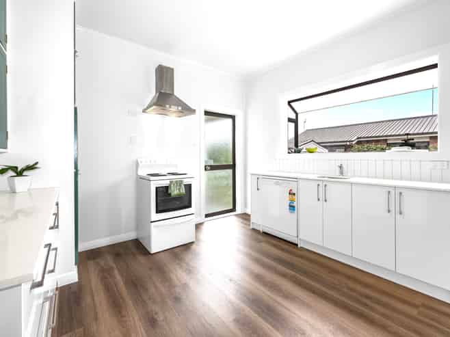 11 West Belt, Lincoln