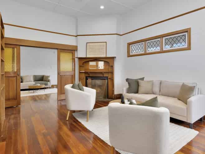 8 Garrison Street, Carterton