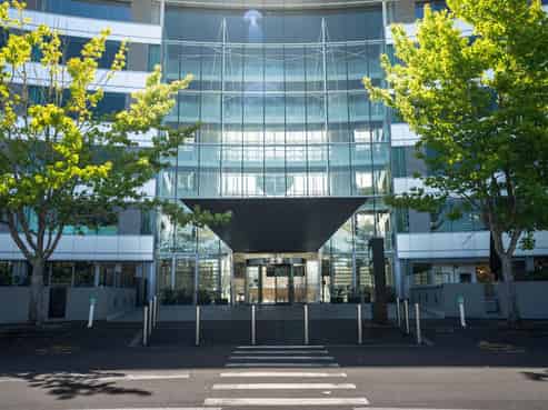 CBRE - Premium Smales Farm Office