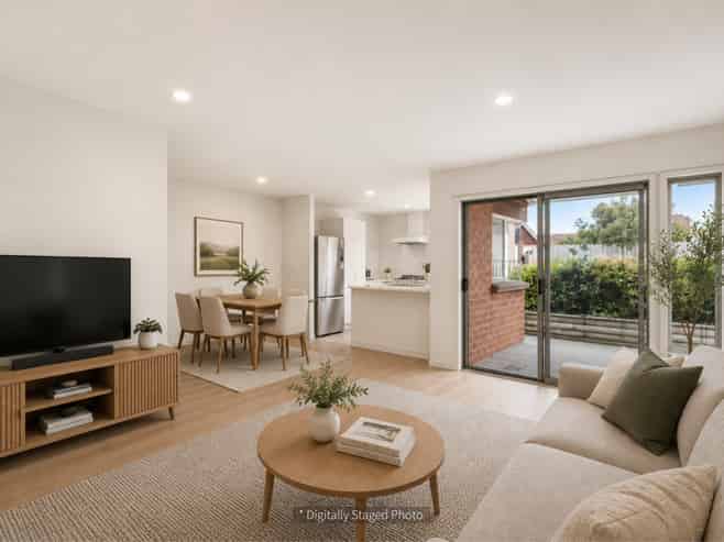 55 The Grove, Red Beach