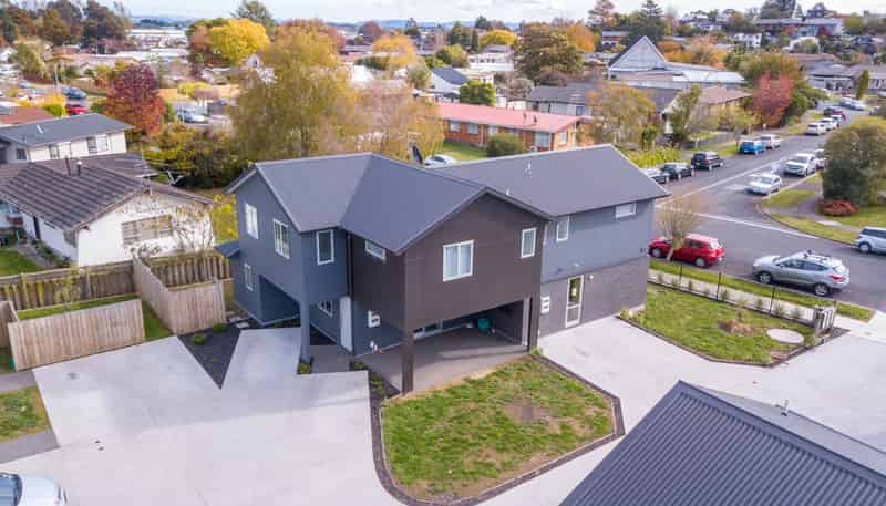 2/9 Hibiscus Avenue (Room A), Hamilton Lake