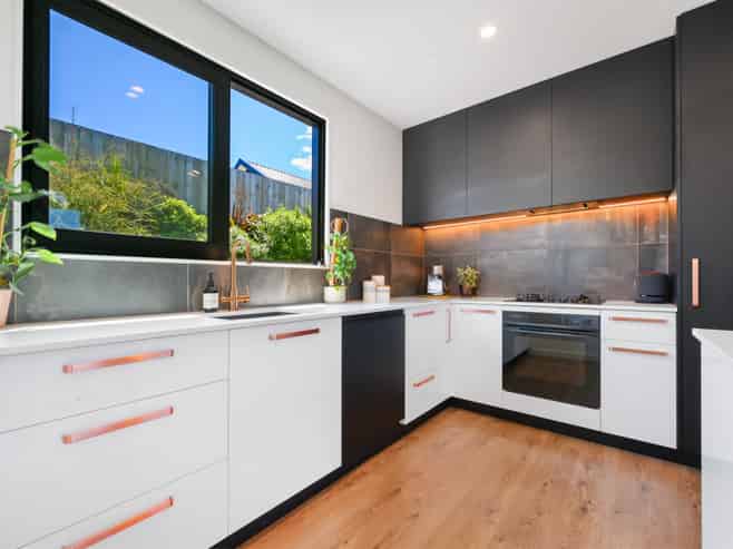 84 Kirimoko Crescent, Wanaka