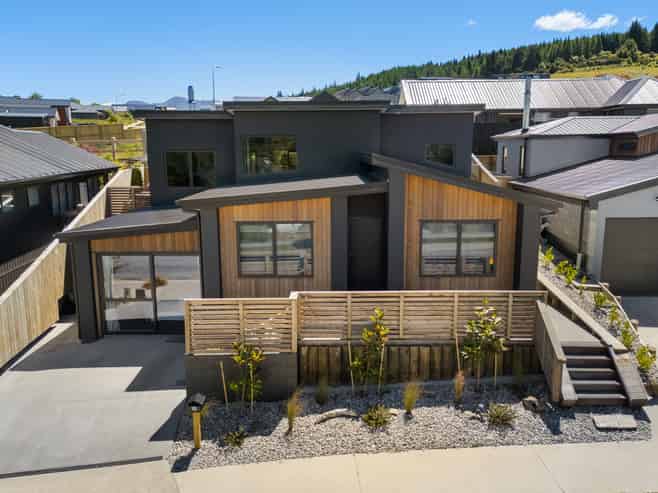84 Kirimoko Crescent, Wanaka