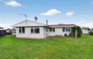 20 Tasman Crescent, Carterton