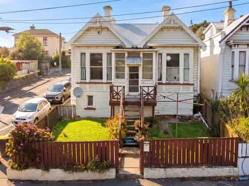 377 & 377A South Road, Caversham