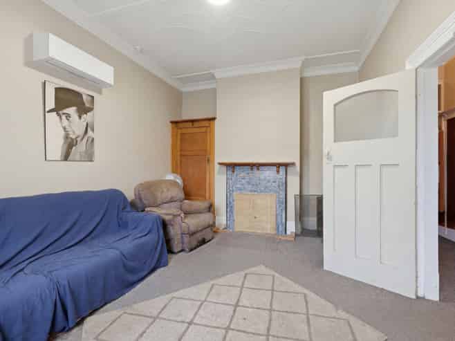 377 & 377A South Road, Caversham
