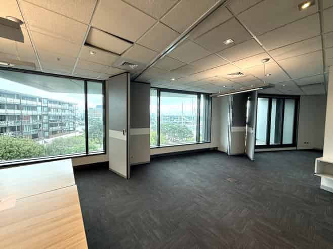 Position your business in the heart of the Viaduct