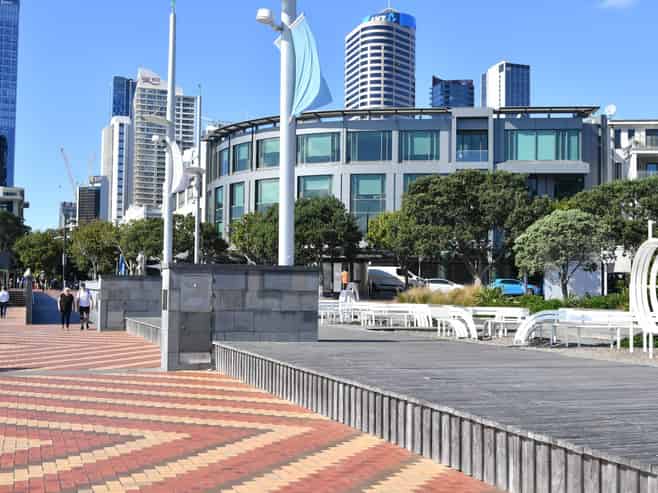 Position your business in the heart of the Viaduct