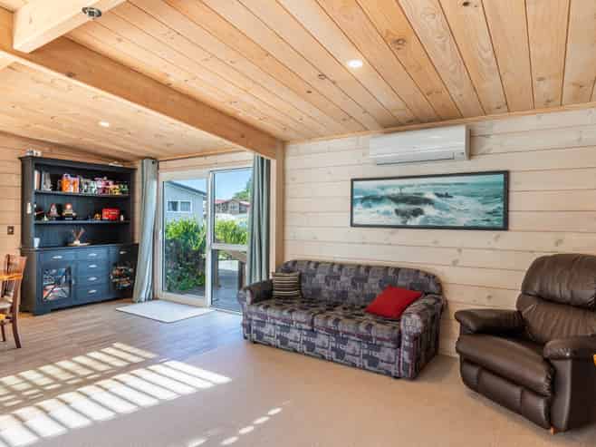 22 Poriwira Drive, Whareroa