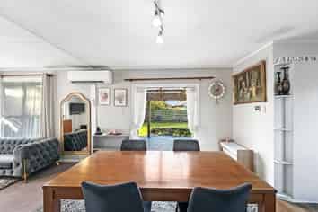 268  Tramway Road , Strathern