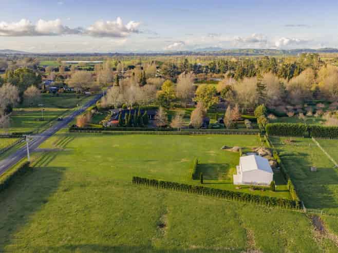 264 Woodside Road, Matangi