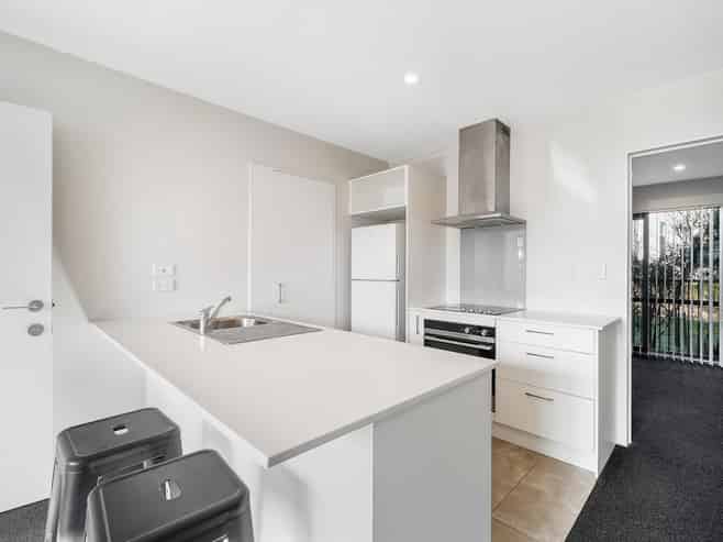 37/10 Buffon Street, Waltham